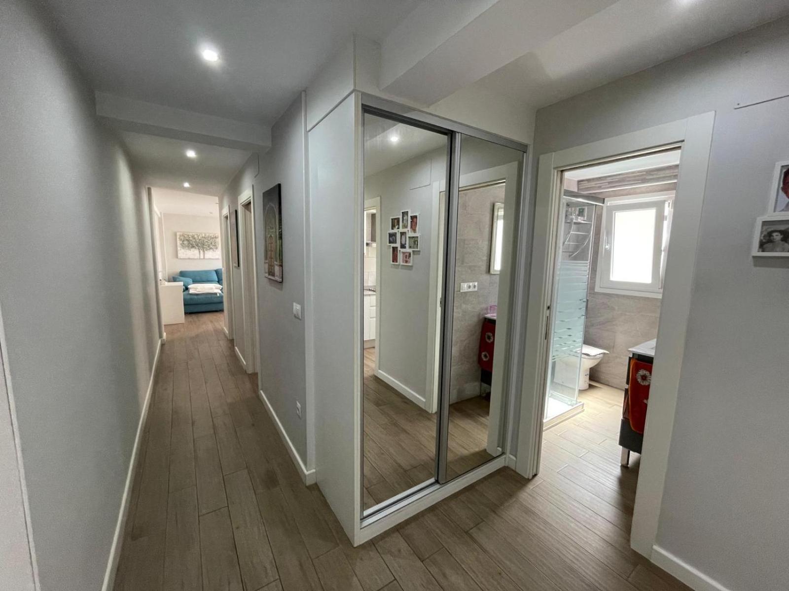 Cozy Room In Stylish Flat Just Steps From The Beach Cádiz Exterior photo